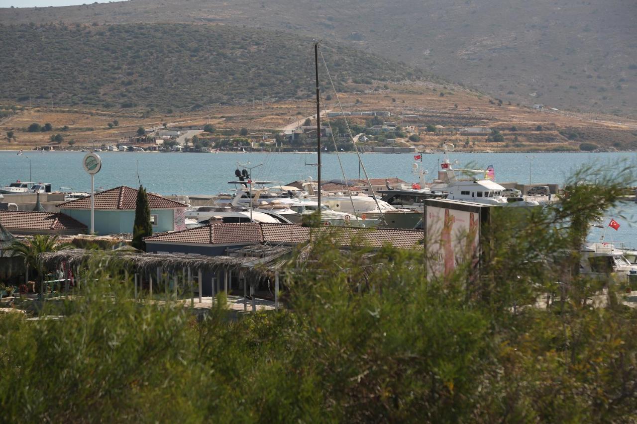 Parva Port Apartment Alacati Exterior photo